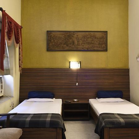 Hotel Esplanade Chambers Kolkata Bagian luar foto