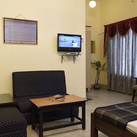 Hotel Esplanade Chambers Kolkata Bagian luar foto