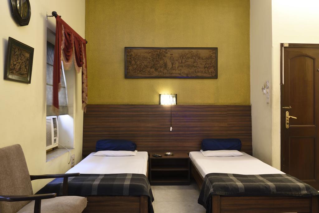 Hotel Esplanade Chambers Kolkata Bagian luar foto