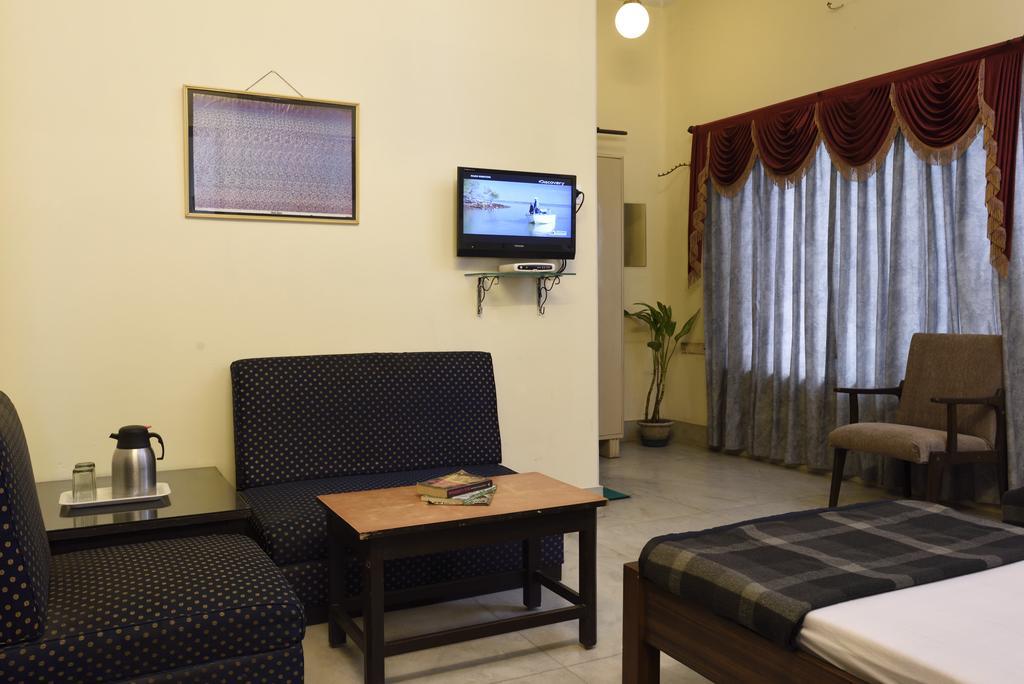 Hotel Esplanade Chambers Kolkata Bagian luar foto