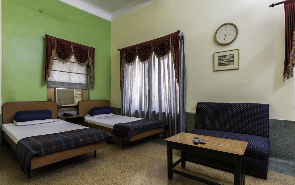 Hotel Esplanade Chambers Kolkata Bagian luar foto